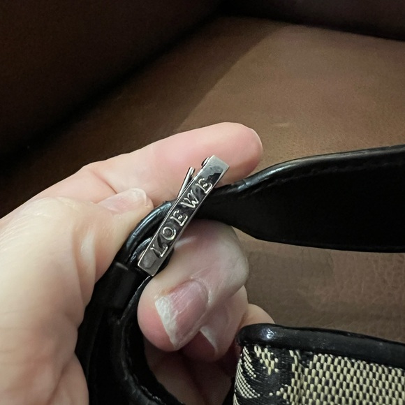 Loewe Anagram Pochette - Picture 5 of 10